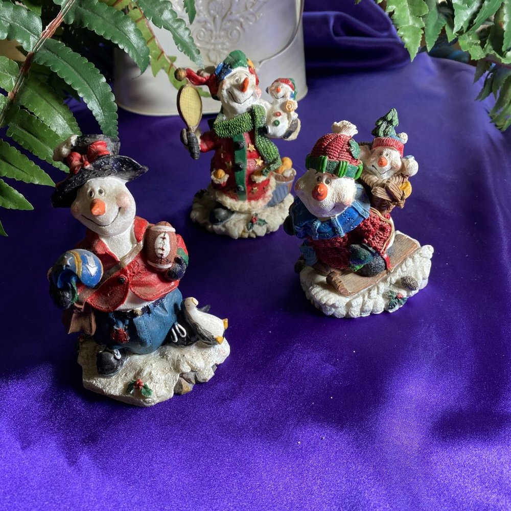 📌 Set of 3 Cute Christmas Snowman Figurines